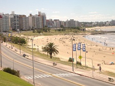 Visita la rambla de Montevideo con vuelos baratos