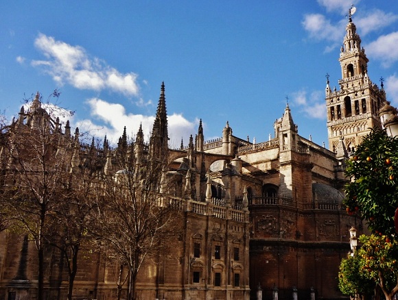 Viaja este verano en Ave a Sevilla y visita estas exposiciones