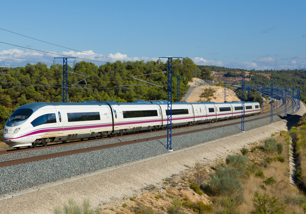 Viaja en Ave a Madrid con la promoción “Agosto tiene un secreto en Madrid”