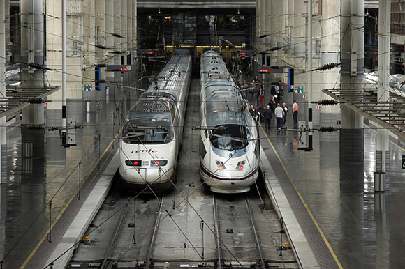 ¿Cómo se ponen a punto los trenes AVE en la estación ferroviaria de Madrid – Puerta de Atocha?